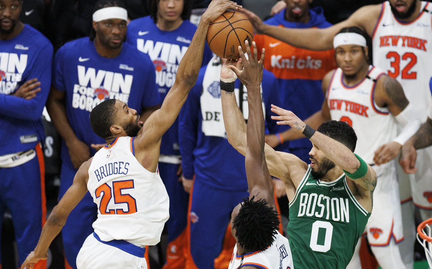 九游电脑版辅助-最后时刻胜出引爆全场！，塔图姆意外战胜皇家马德里气势如虹延续(综当琴酒捡到琴赤本)